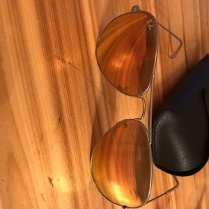 Ray-Ban RB3025 Aviator Metal Pink Sunglasses